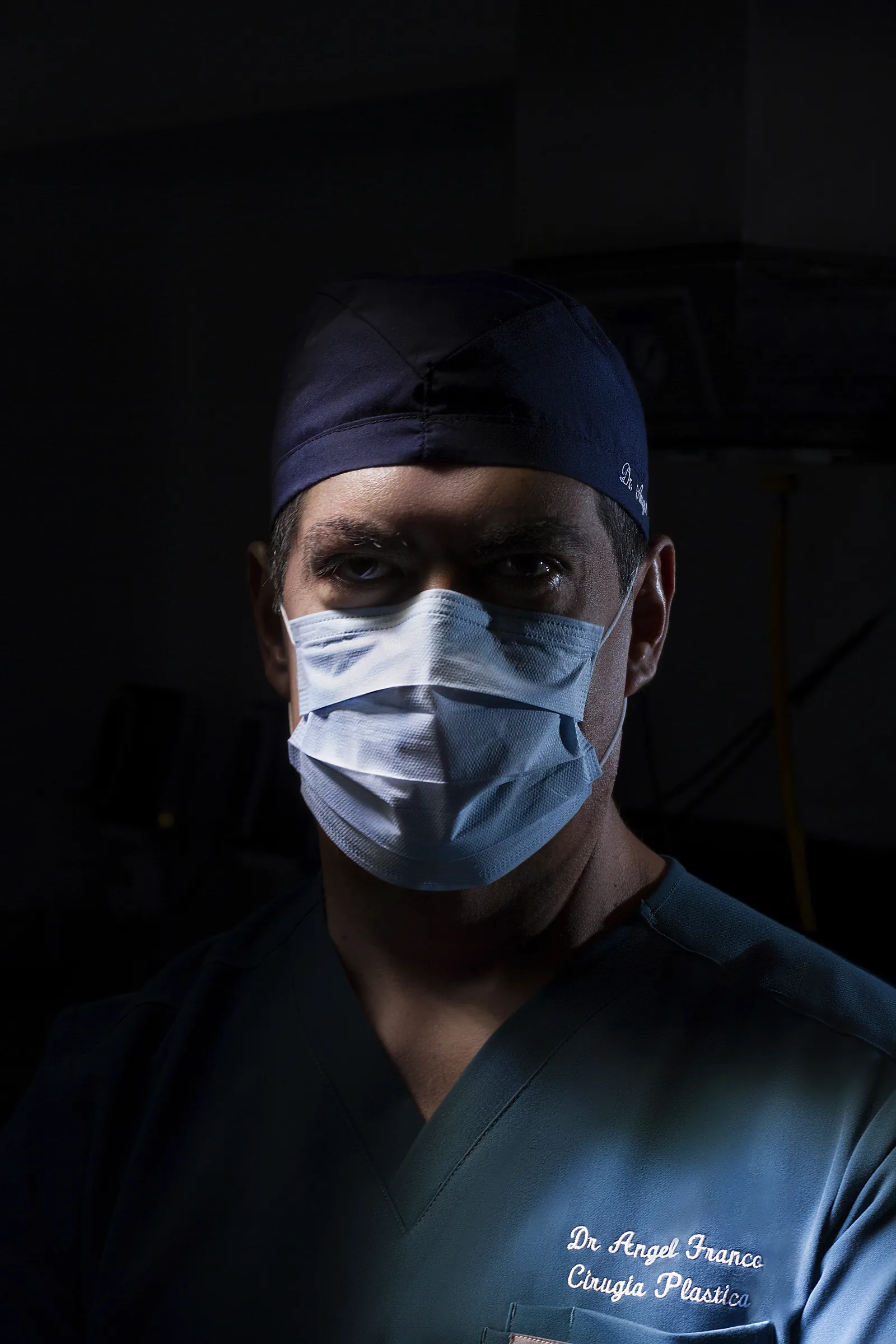 Dr. Angel Franco, cirujano plástico facial en San Luis Potosí